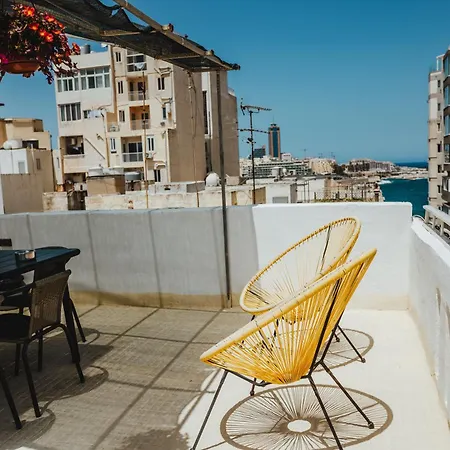 People & Places Sliema Exterior photo