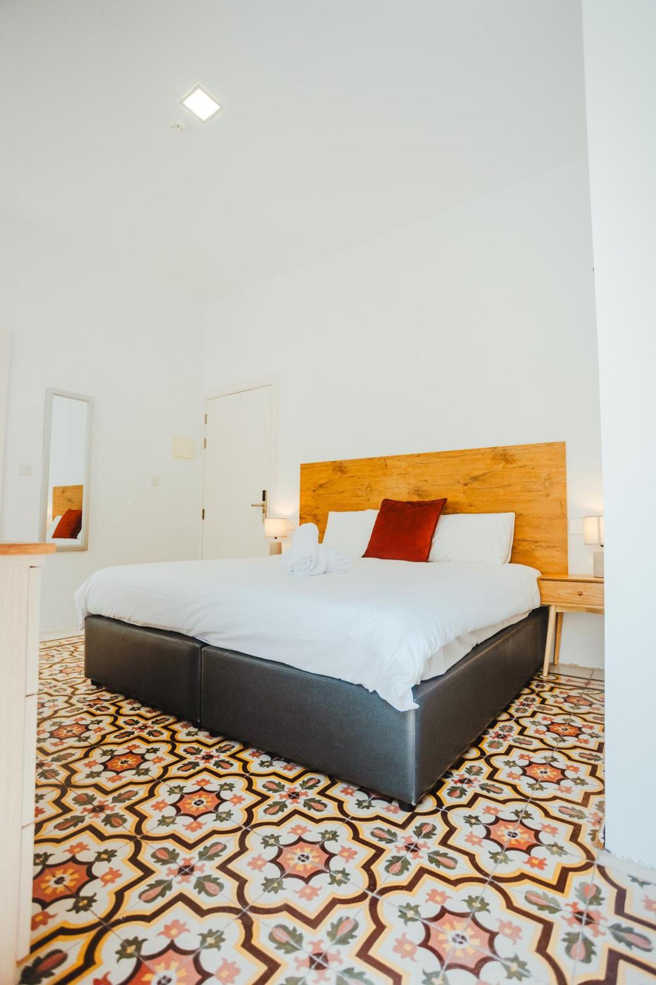 Auberge de jeunesse People & Places